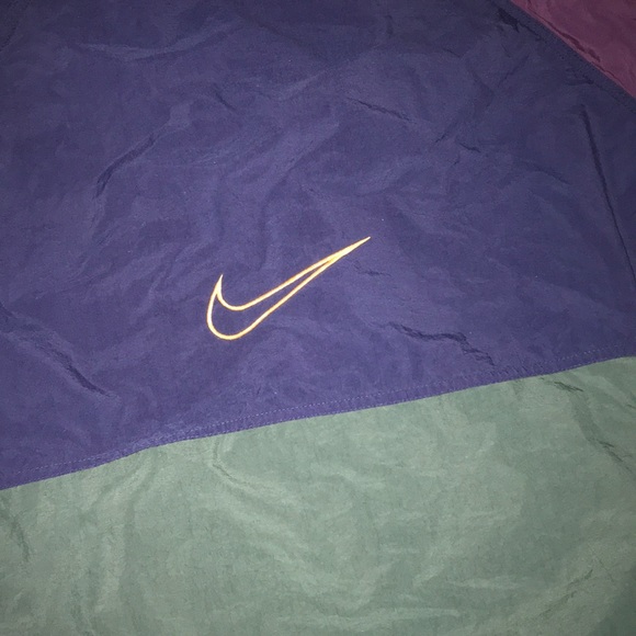 VINTAGE NIKE WINDBREAKER - Picture 7 of 8